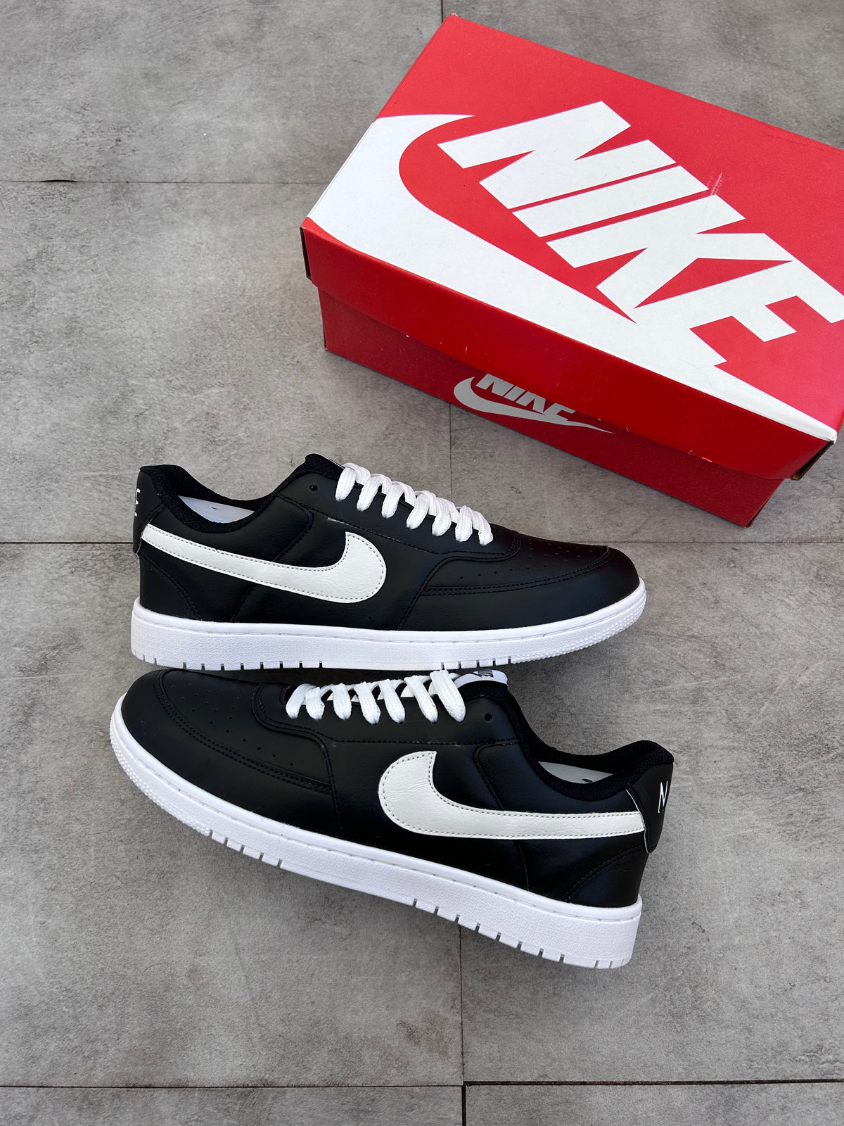 Tênis Nike Casual Bege e Off-White Camurça Felpuda