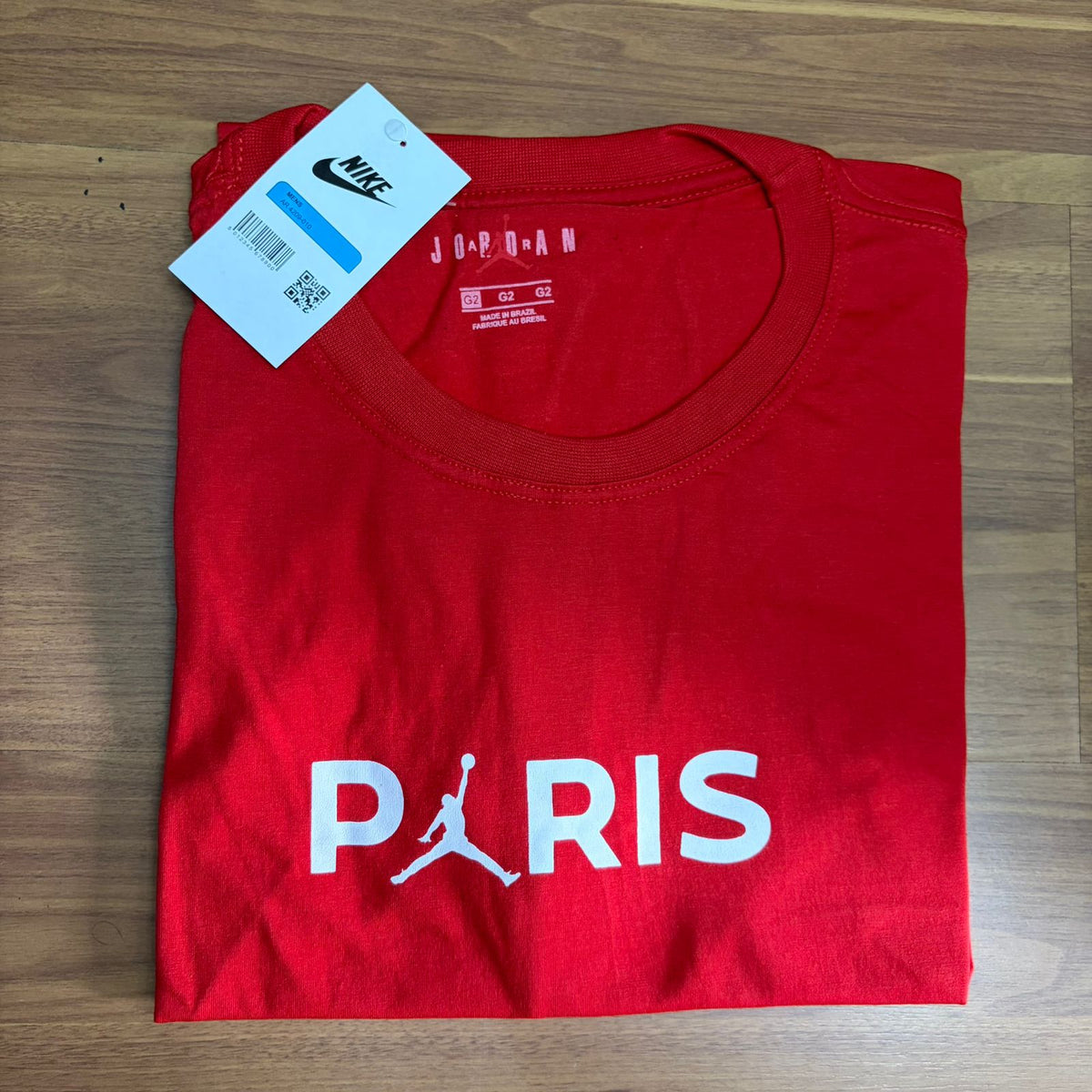 Camiseta Grife JORDAN/NIKE Vermelha Collab PSG Estampa PARIS