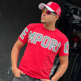 Camiseta Grife Emporio Armani Vermelha com Estampa Logo Letra Bloco Branca/Cinza