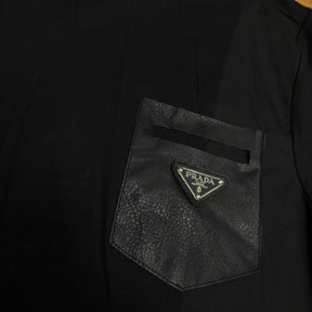 Camiseta Premium Prada Preta Com Bolso Couro