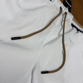 Shorts Grife BOSS Branco de Banho/Praia com Cós Listrado Contraste
