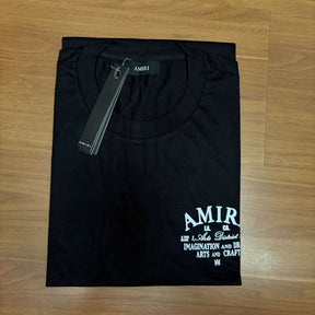 Camiseta Premium Amiri Arts Dishied Preta Estampa na Costas