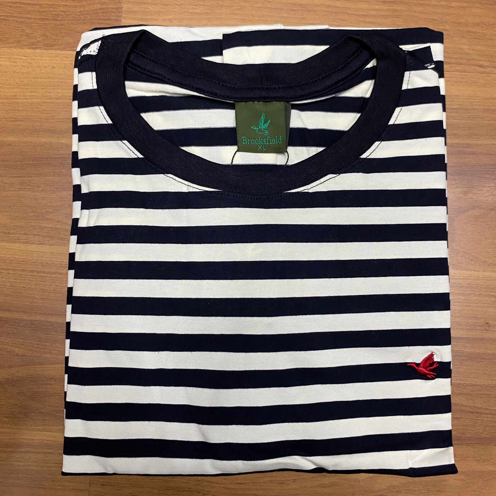 Camiseta Básica Listrada Brooksfield Preta e Branca