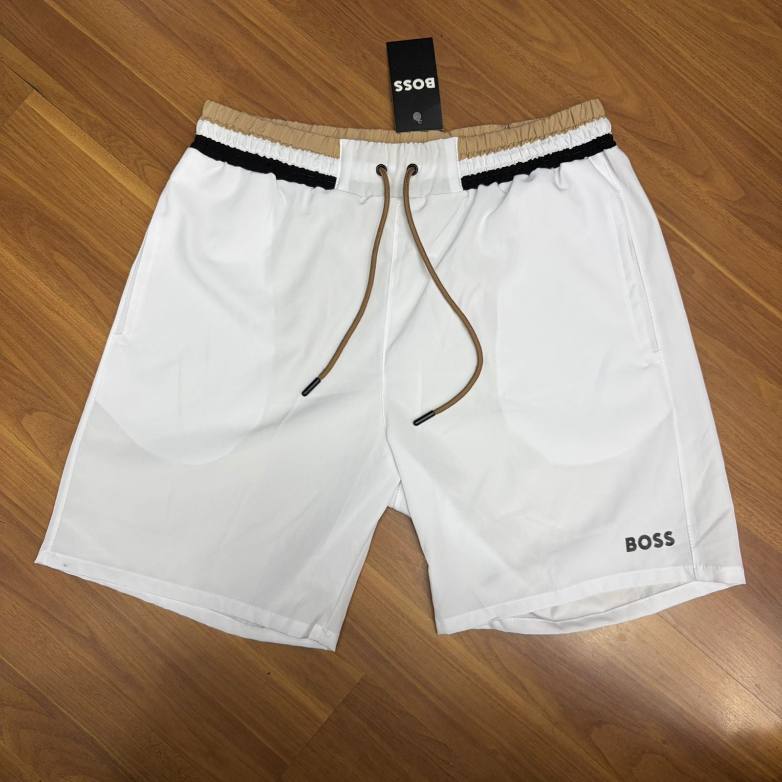 Shorts Grife BOSS Branco de Banho/Praia com Cós Listrado Contraste