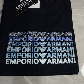 Camiseta Grife Armani Preta com monogram azul