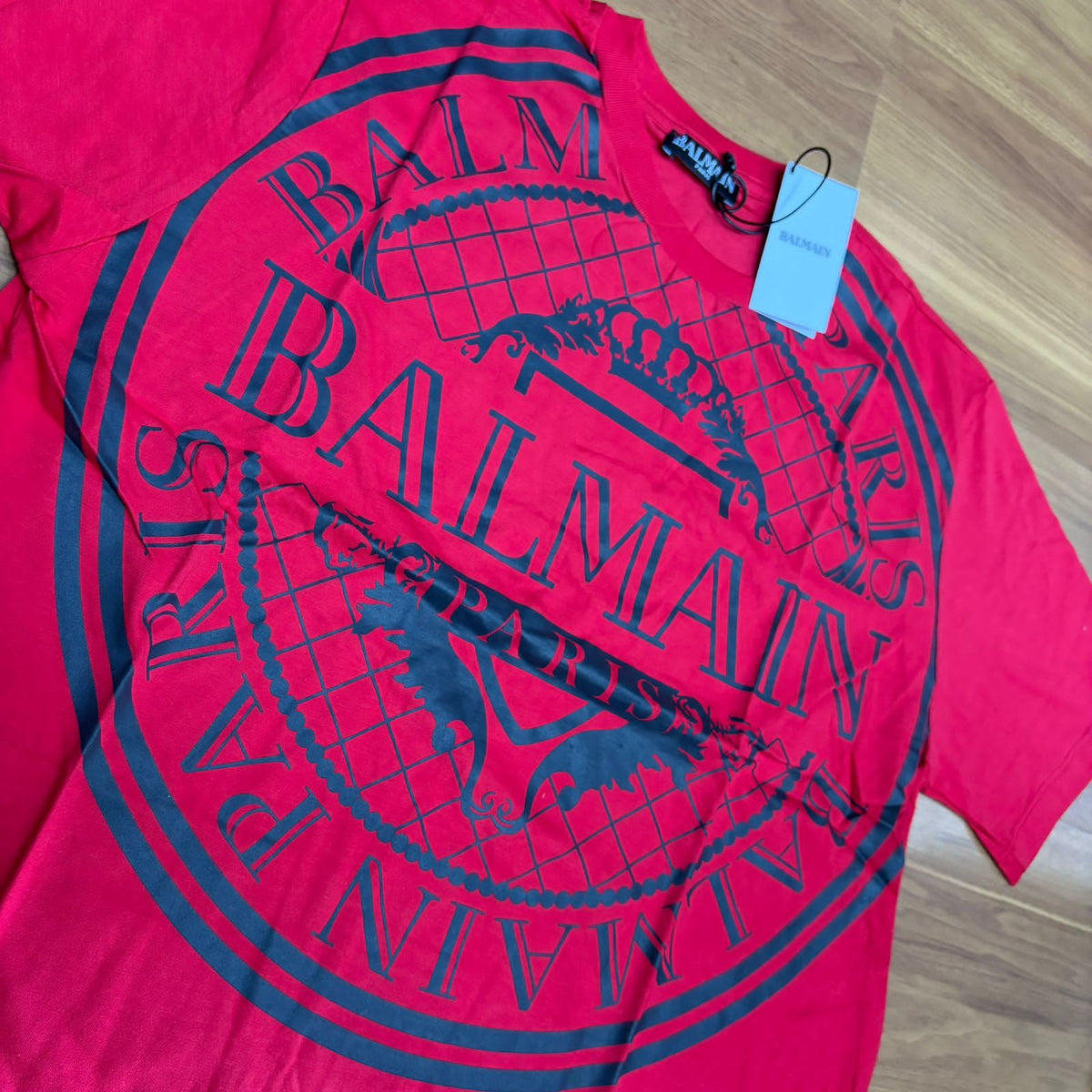 Camiseta Premium Balmain Paris Vermelho Estampada