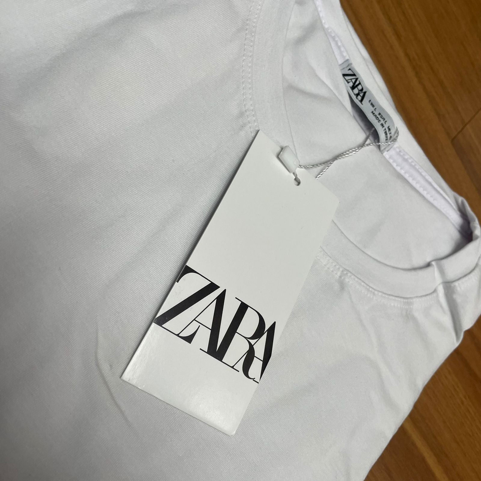 Camiseta Grife Básica Branca Padrão Zara Confort Malha Alta Tecnologia