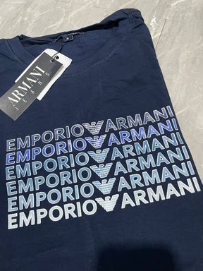 Camiseta Grife Armani Azul marinho com monogram degrade