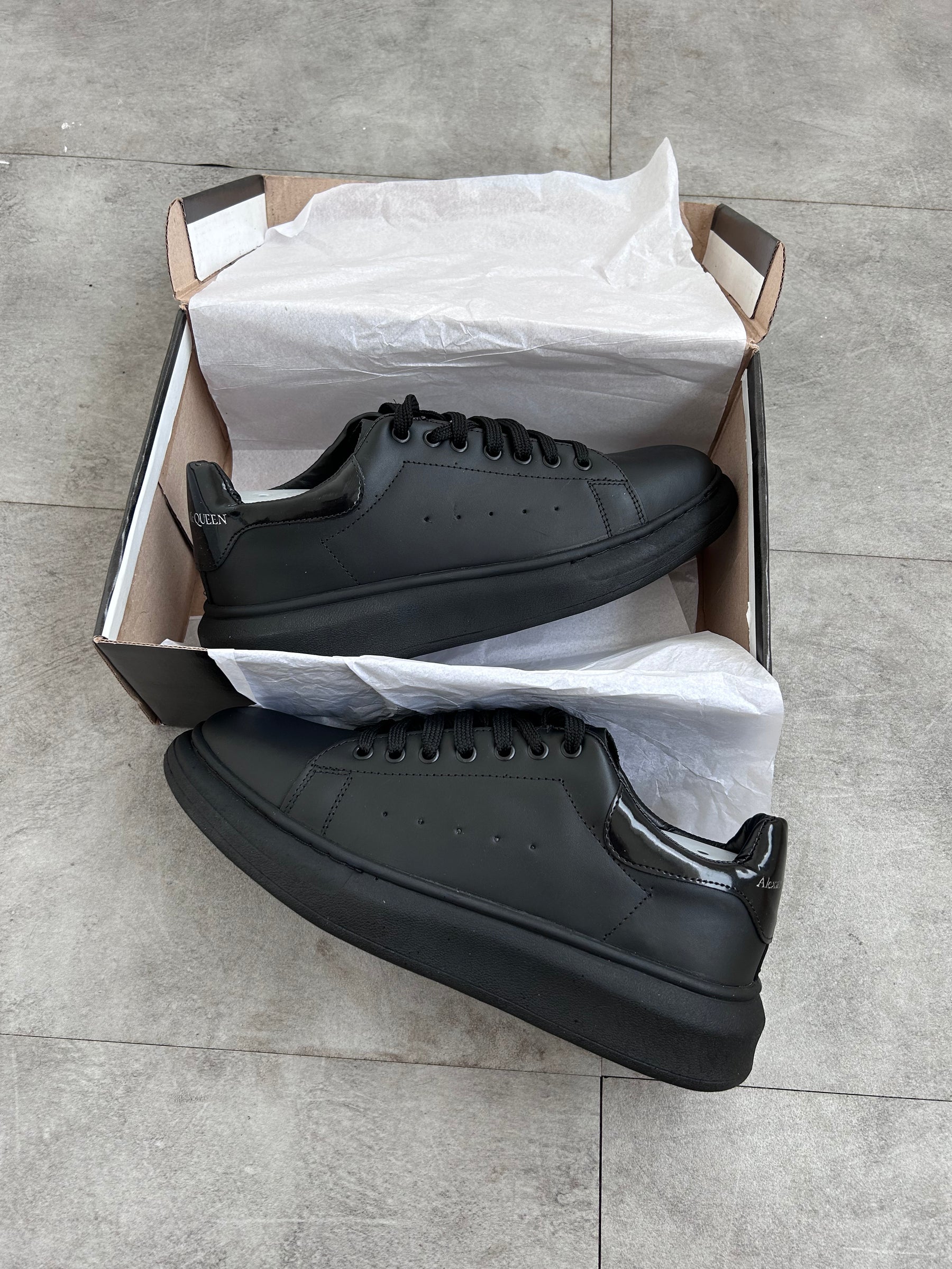 Tênis Alexander Mcqueen Preto Couro AllBlack
