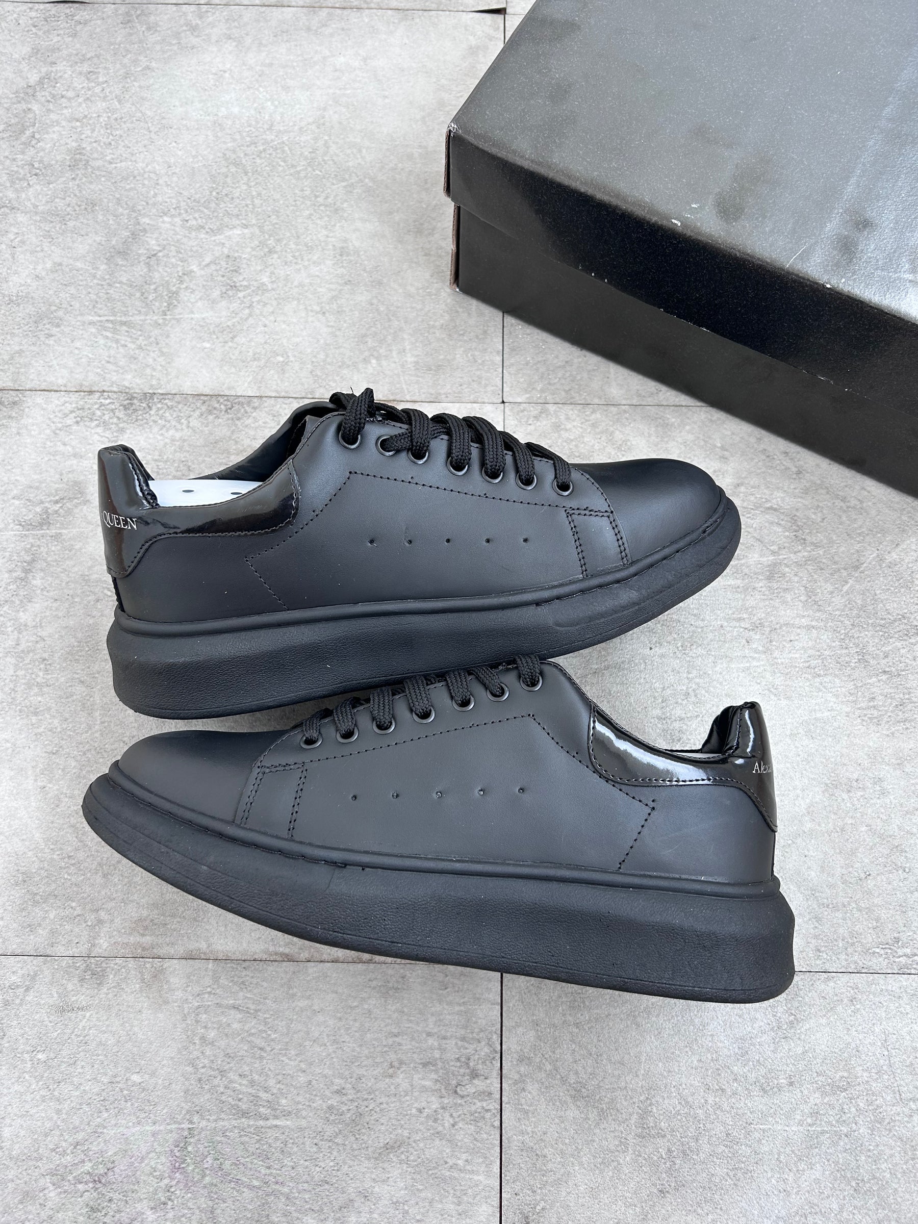 Tênis Alexander Mcqueen Preto Couro AllBlack
