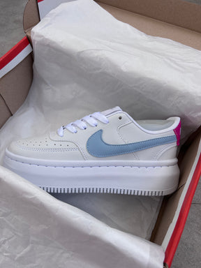 Tênis Nike Court vision branco com detalhe azul plataforma unisex