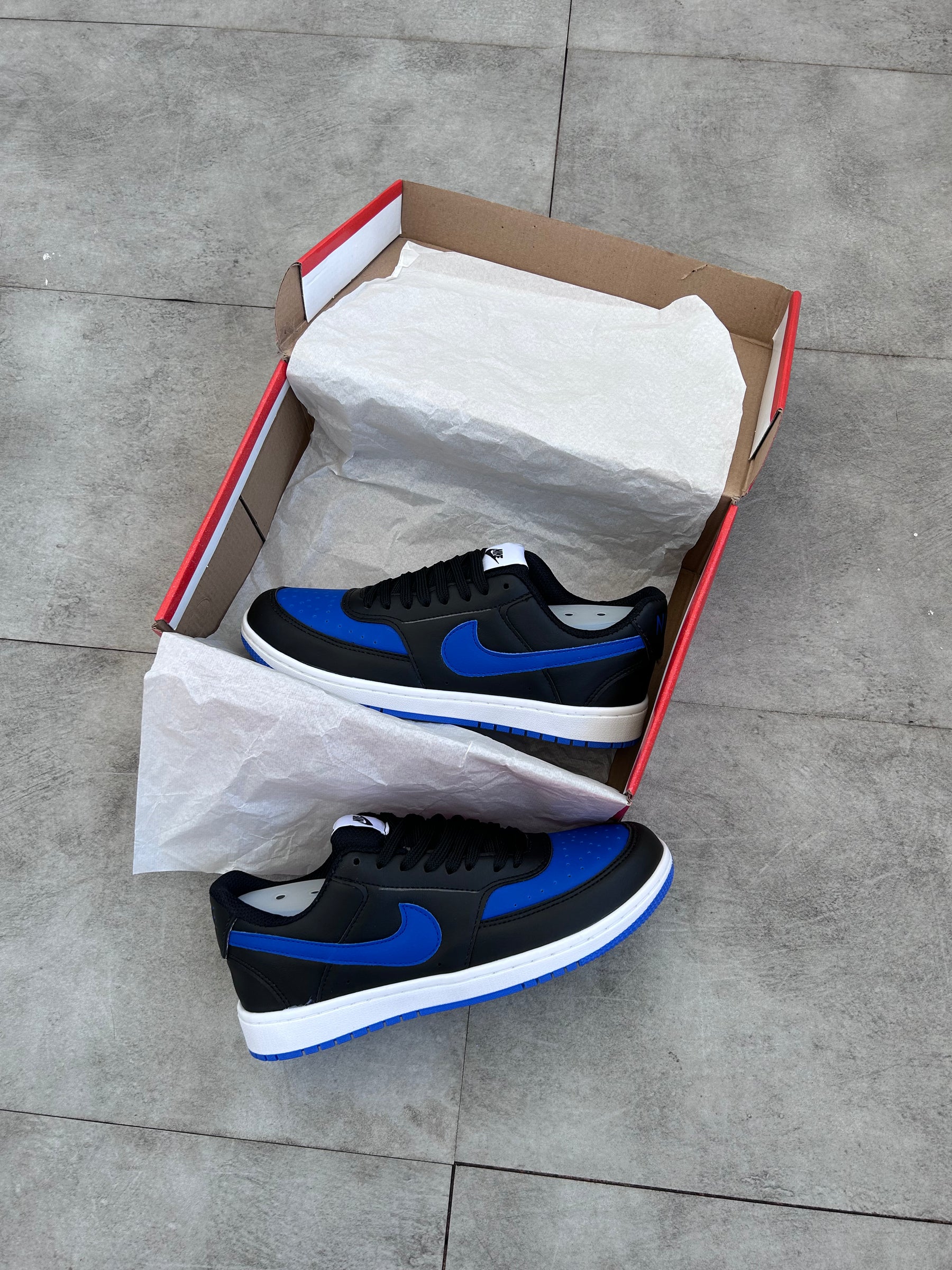 Tênis Casual Nike Court Vision Preto e Azul Royal Retrô