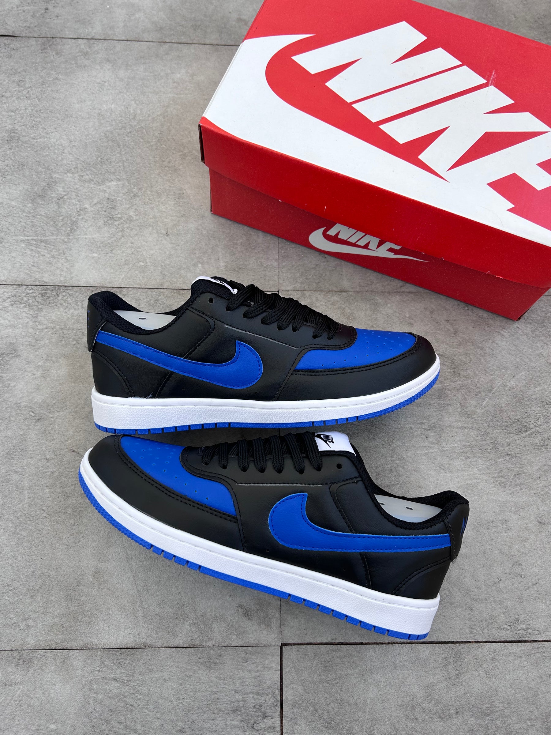 Tênis Casual Nike Court Vision Preto e Azul Royal Retrô