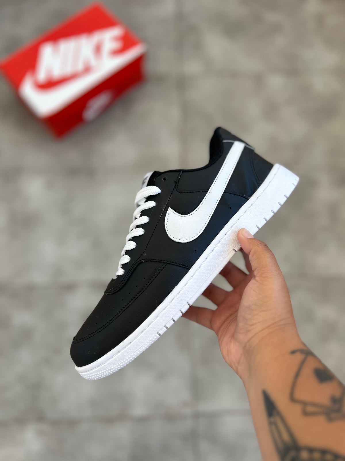 Tênis Nike Casual Bege e Off-White Camurça Felpuda