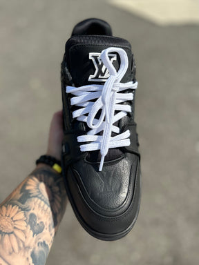 Tênis Louis Vuitton LV Trainer Novo Preto AllBlack Cadarço Branco
