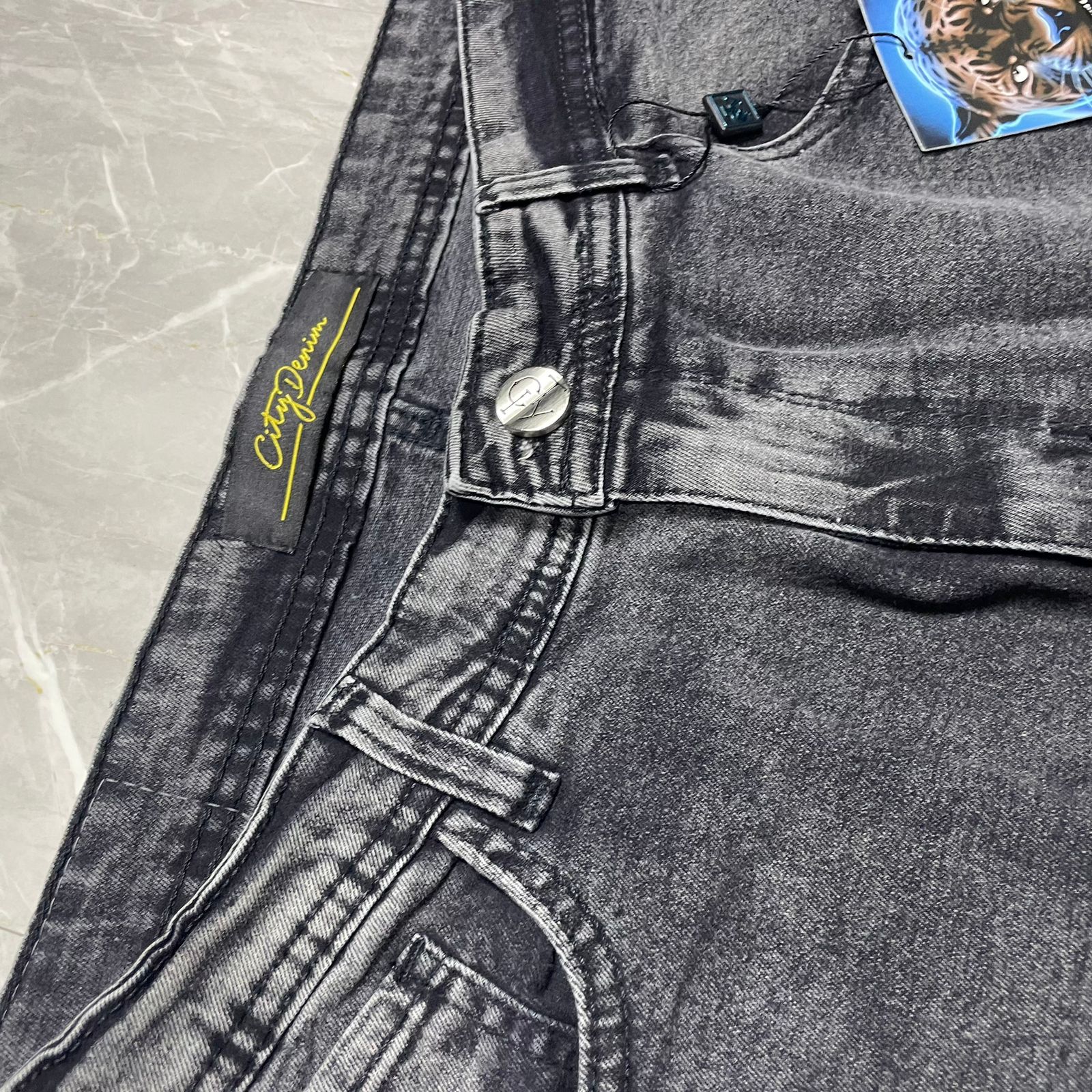 Calça Jeans Jogador City Denim Rasgo com Tinta Preto Grafite