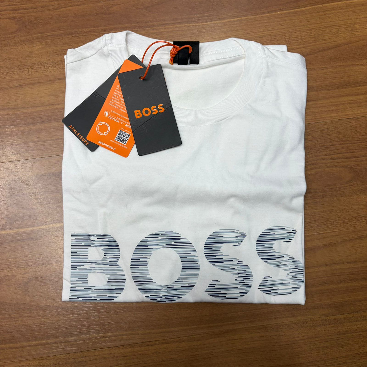Camiseta Premium Boss Branca Estampa Azul Degradê