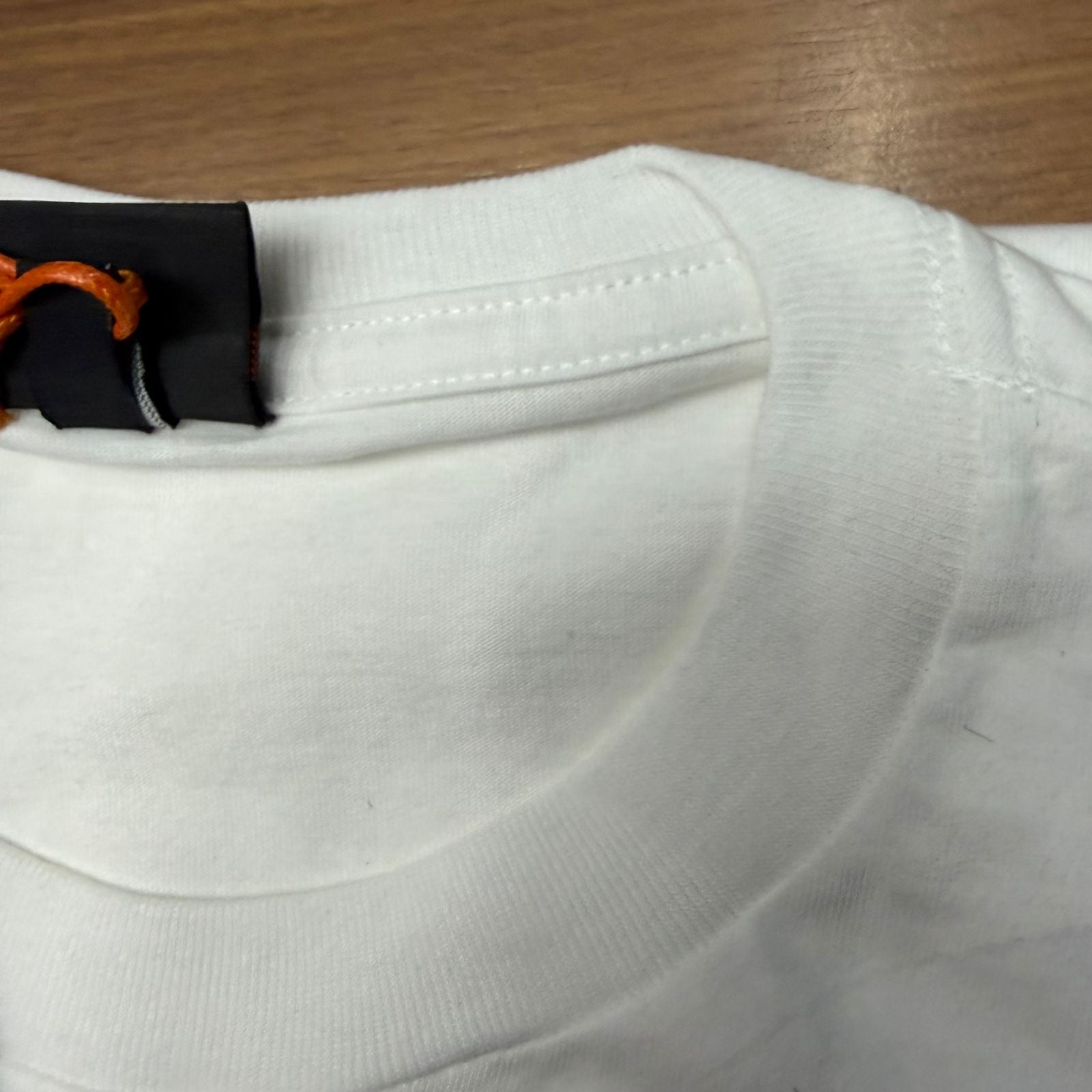 Camiseta Premium Boss Branca Estampa Azul Degradê