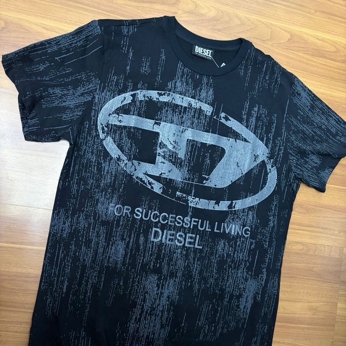 Camiseta Premium Diesel Preta Grafite Estampa Alto Relevo