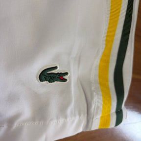 Shorts Grife Lacoste Branco com Listra Lateral Verde/Amarelo