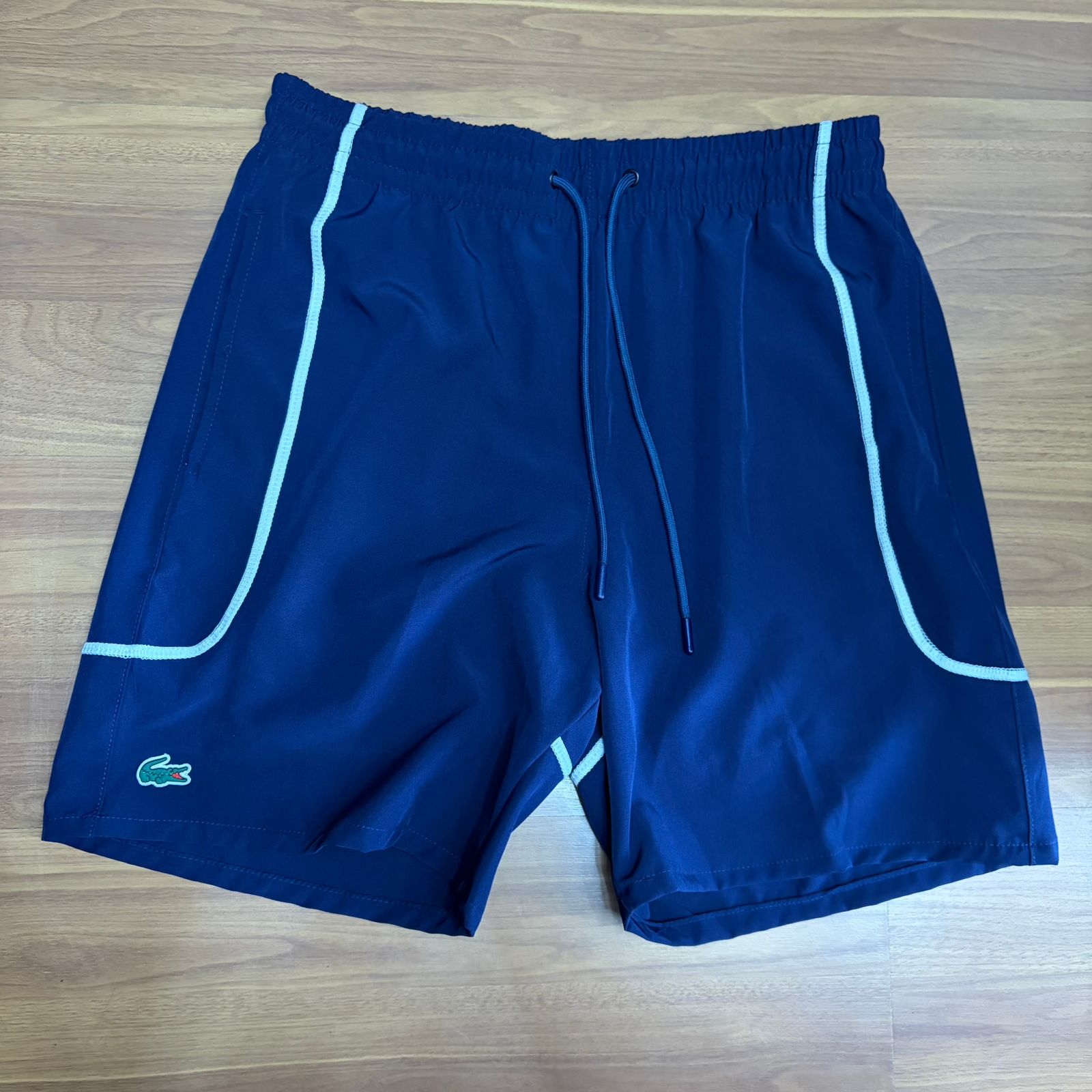 Shorts Grife Lacoste Azul Marinho Ultradry