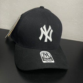 Boné New Era NY Preto com Branco