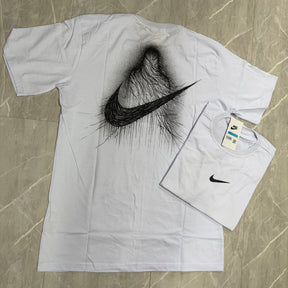 Camiseta Grife NIKE Branca Básica com Swoosh Preto Sólido