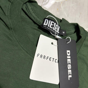 Camiseta Grife DIESEL Verde Militar com Logo Tonal em Relevo