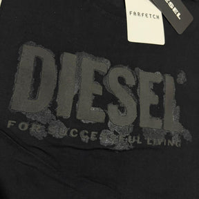Camiseta Grife DIESEL Preta com Logo Tonal Texturizado