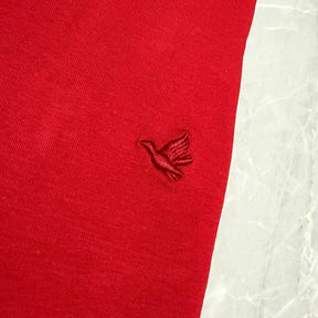 Camiseta Grife BROOKSFIELD Vermelha com Pássaro Bordado Tonal