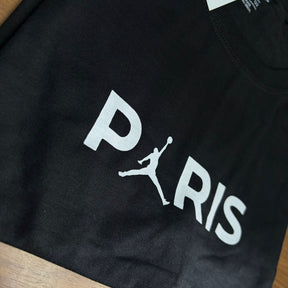 Camiseta Grife JORDAN/NIKE Preta Collab PSG Estampa PARIS