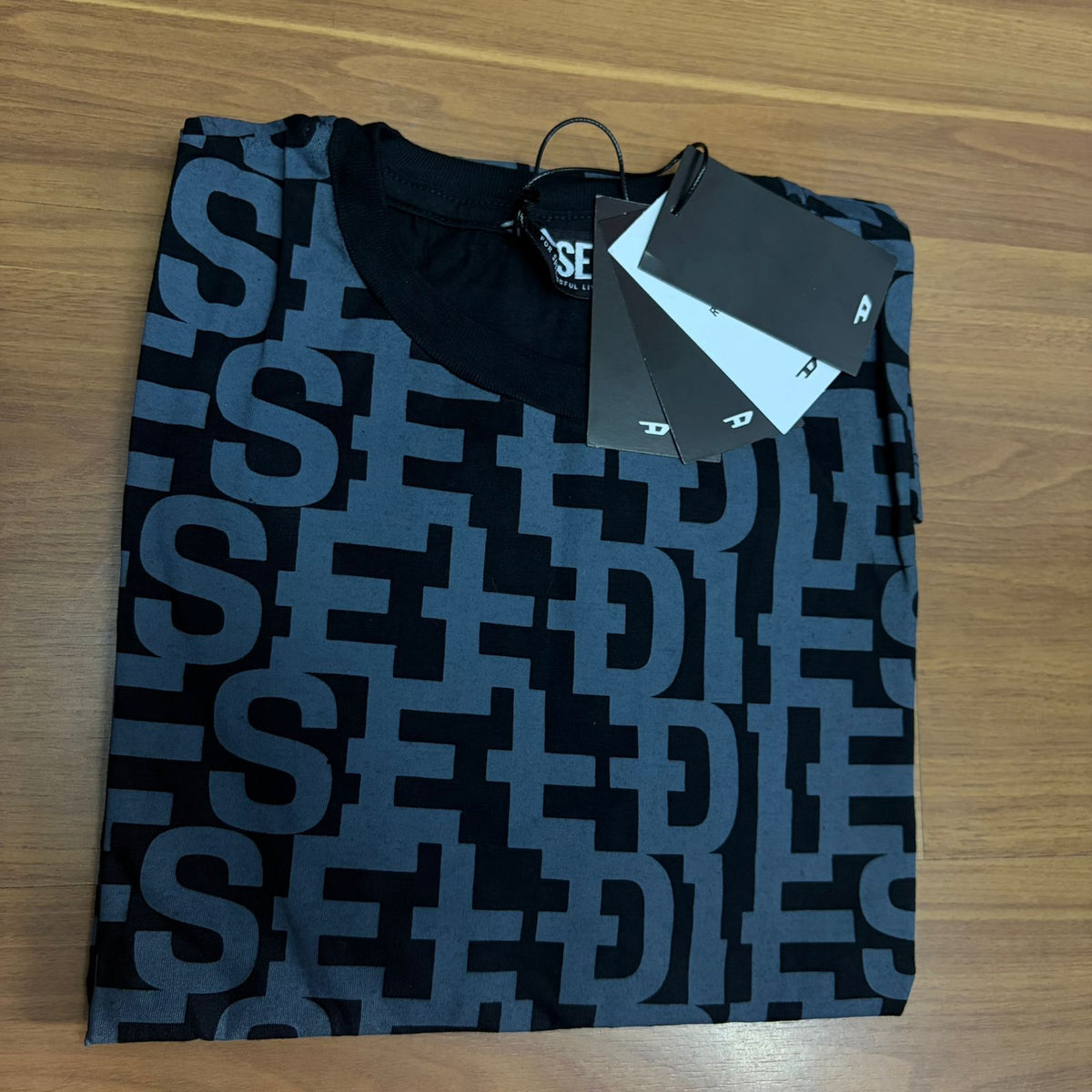 Camiseta Premium Diesel Estampada