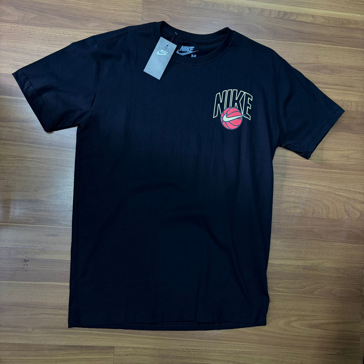 Camiseta Grife Nike Hoops Preta Flower