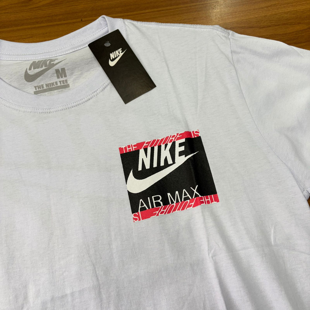 Camiseta Grife Nike Air Max The Future Is Branca