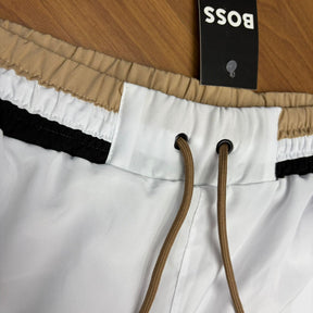 Shorts Grife BOSS Branco de Banho/Praia com Cós Listrado Contraste