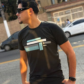 Camiseta Grife BOSS Preta com Estampa Gráfica Geométrico em Tons de Azul e Branco